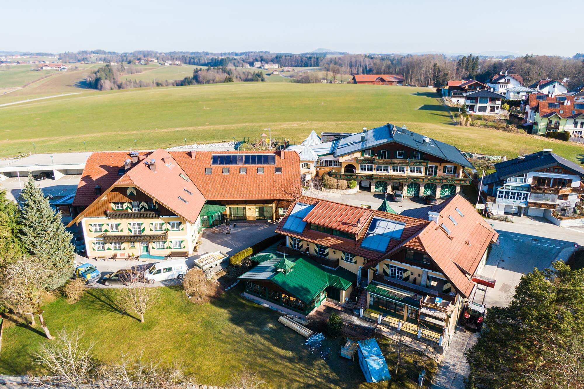 Blick auf das Grundstück des Landgasthofs Kirchbichl