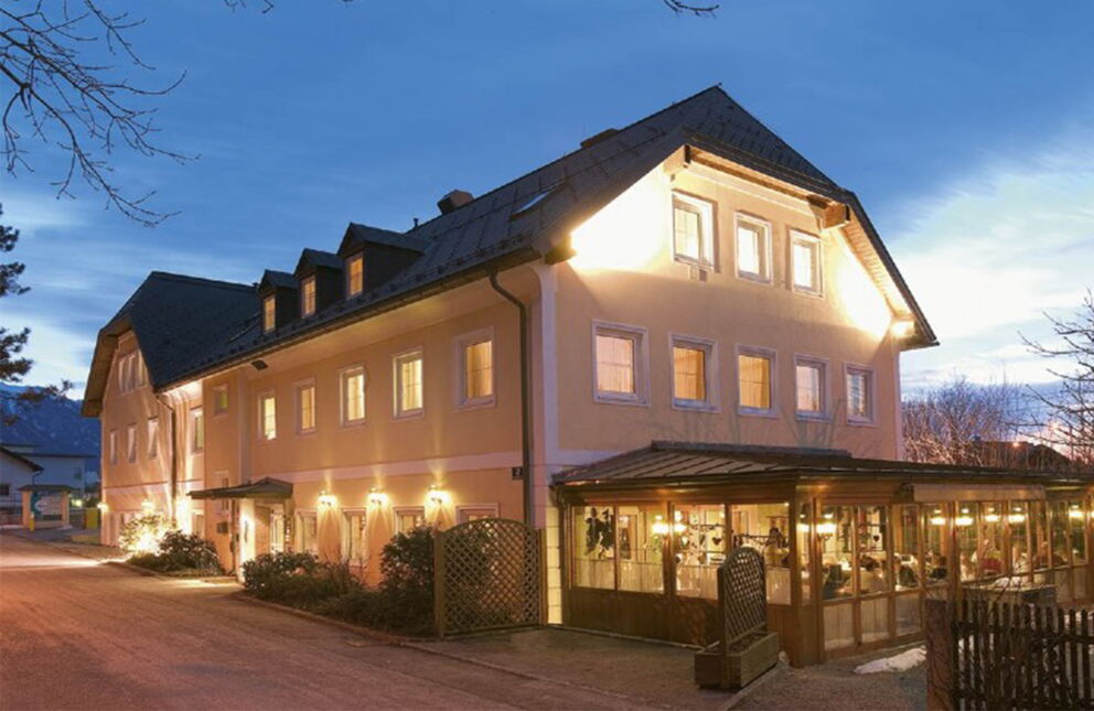 Außenansicht des Hotel Hölle