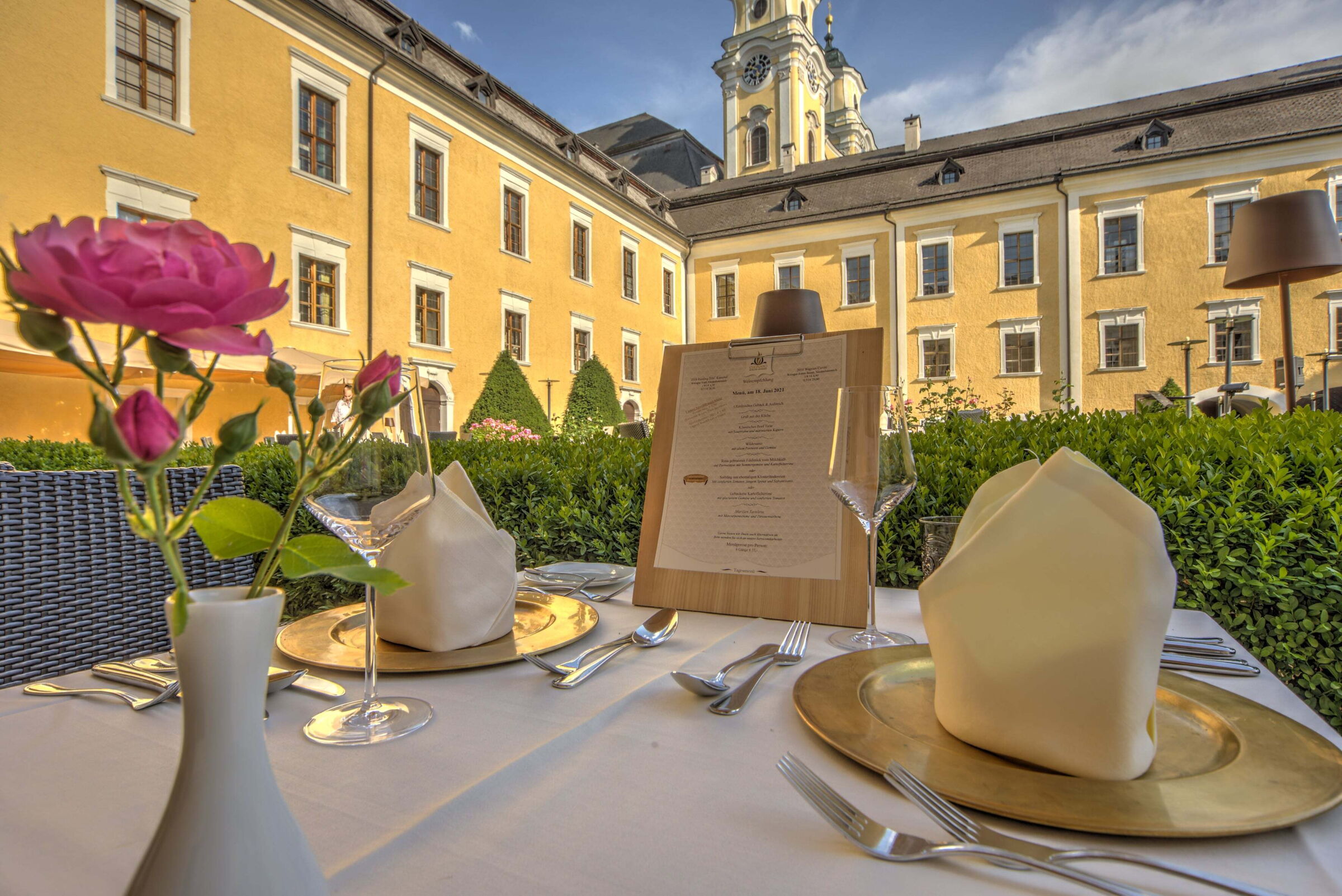 Ein schön gedeckter Tisch vom Restaurant Culinaro im Schlossgarten