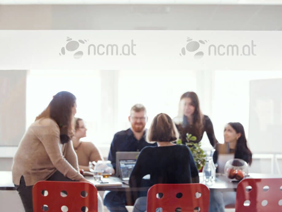 NCM Konferenz in dem Besprechungsraum der Webagentur Salzburg