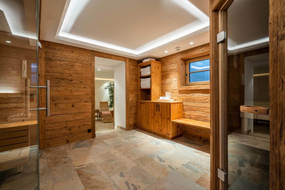 Wellnes Spa im Hotel Lech mit zwei Saunen